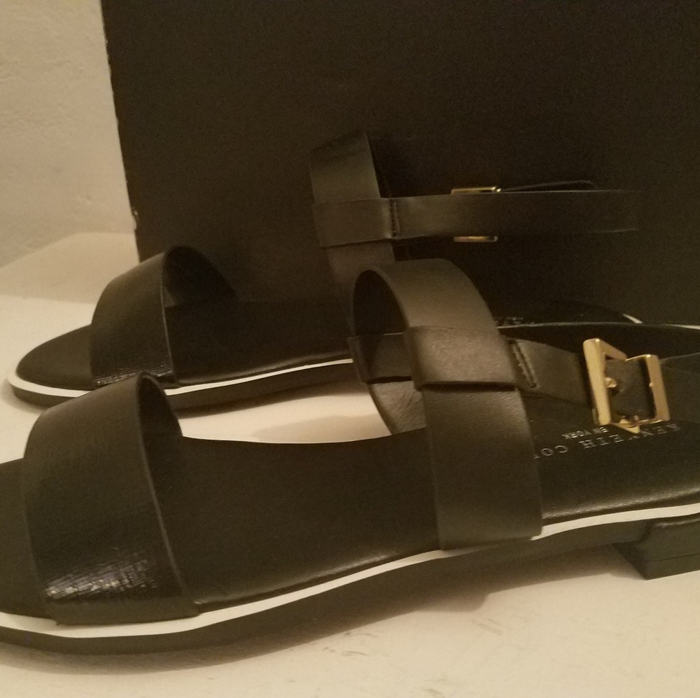 Kenneth Cole sandals